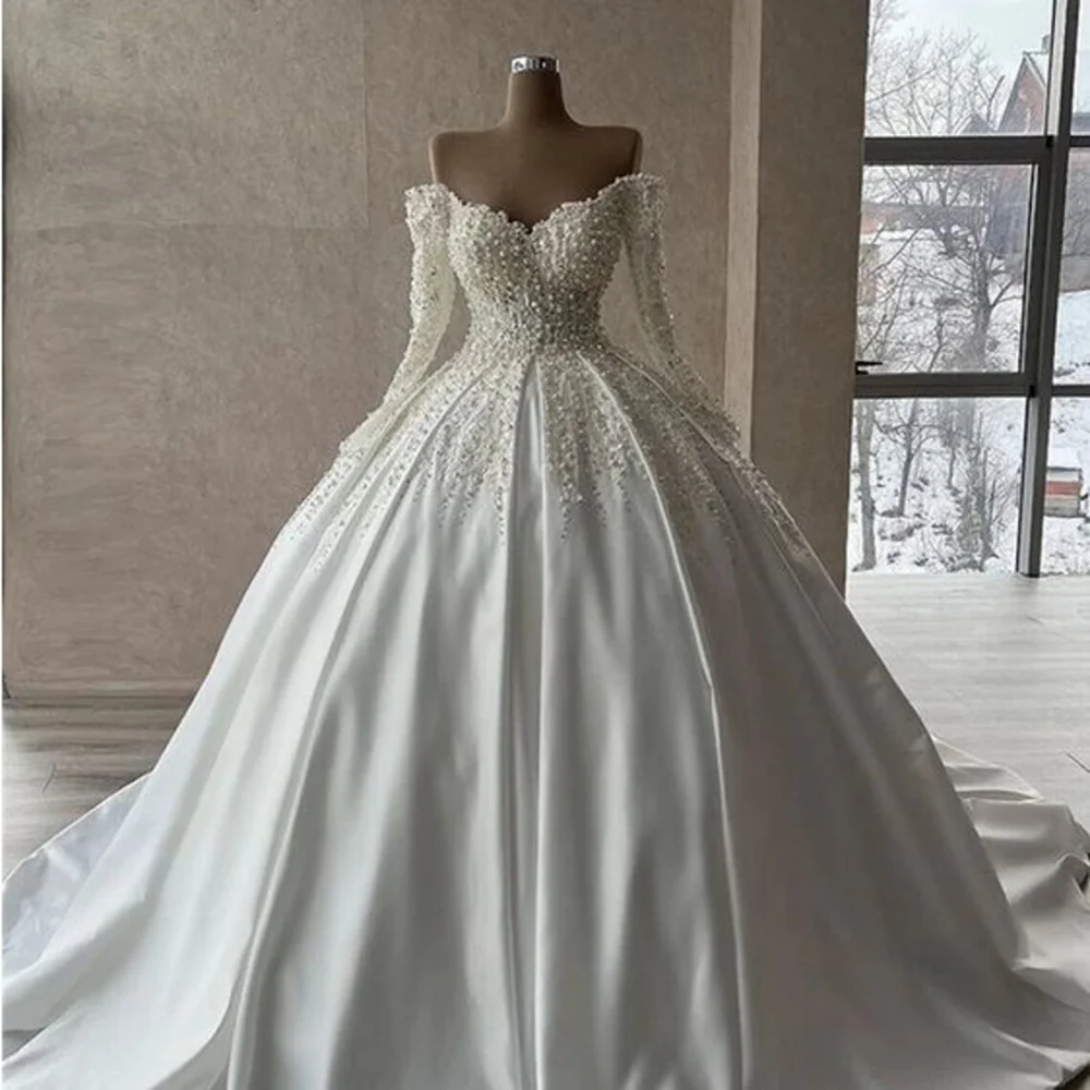 

Elegant White Beading Pearls Wedding Dress Fashion Sweetheart Floor Length Court Train Ball Gowns Garden Plus Size Bride Dress