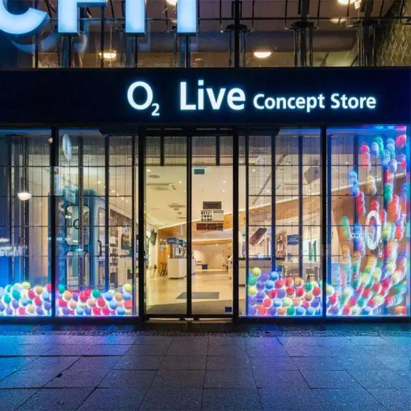 P3.91 Indoor Outdoor Glass Window Curtain Transparent Stage Video Wall for Shopping Mall Advertising LED Display