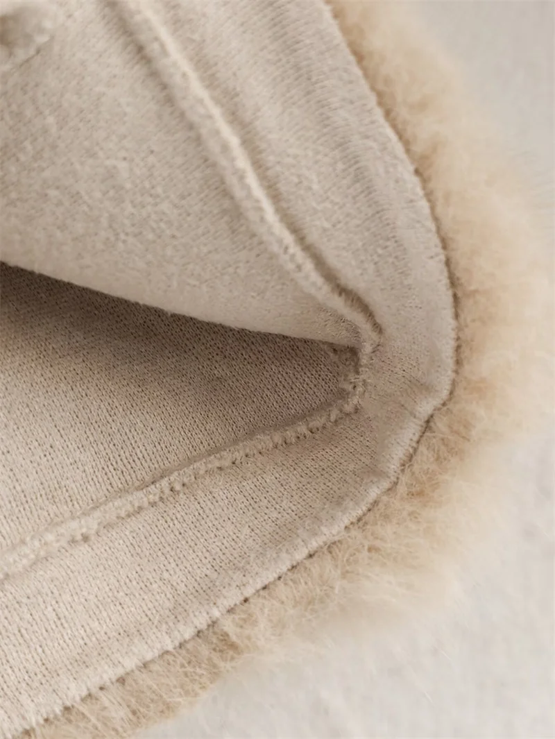 เสื้อแจ็คเก็ตผู้หญิง ฤดูใบไม้ร่วง 2025 สไตล์ใหม่ สีกากี แขนยาว ขนเทียม เรียบง่าย แฟชั่นระดับไฮเอนด์ ทันสมัยและสง่างาม