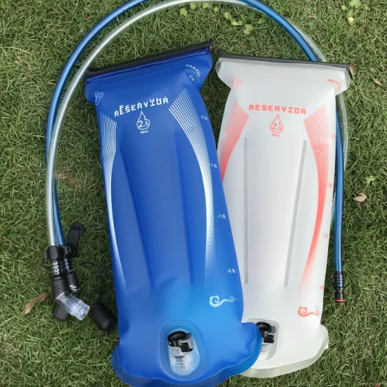 outdoor-hiking-cycling-dustproof-tpu-water-bag-compatible-with-little-eagle-backpack-water-reservoir-25l-magnetic-anti-dust-c