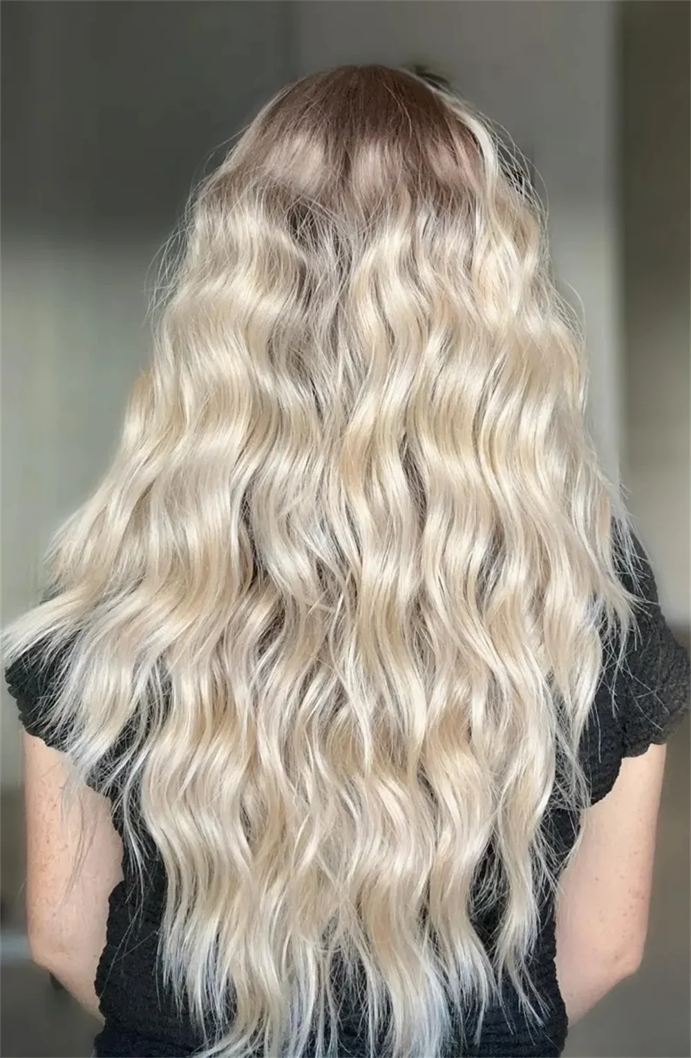 Natural Lace Front Wig 22” Platinum Blonde Curly Futura Fiber Wig Ash Roots Layered Loose Culry Synthetic Wig for Women Daily