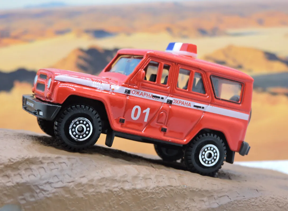 1:60 alloy Russian UAZ off-road car model,Russian rescue fire truck model,collectible gift,free shipping