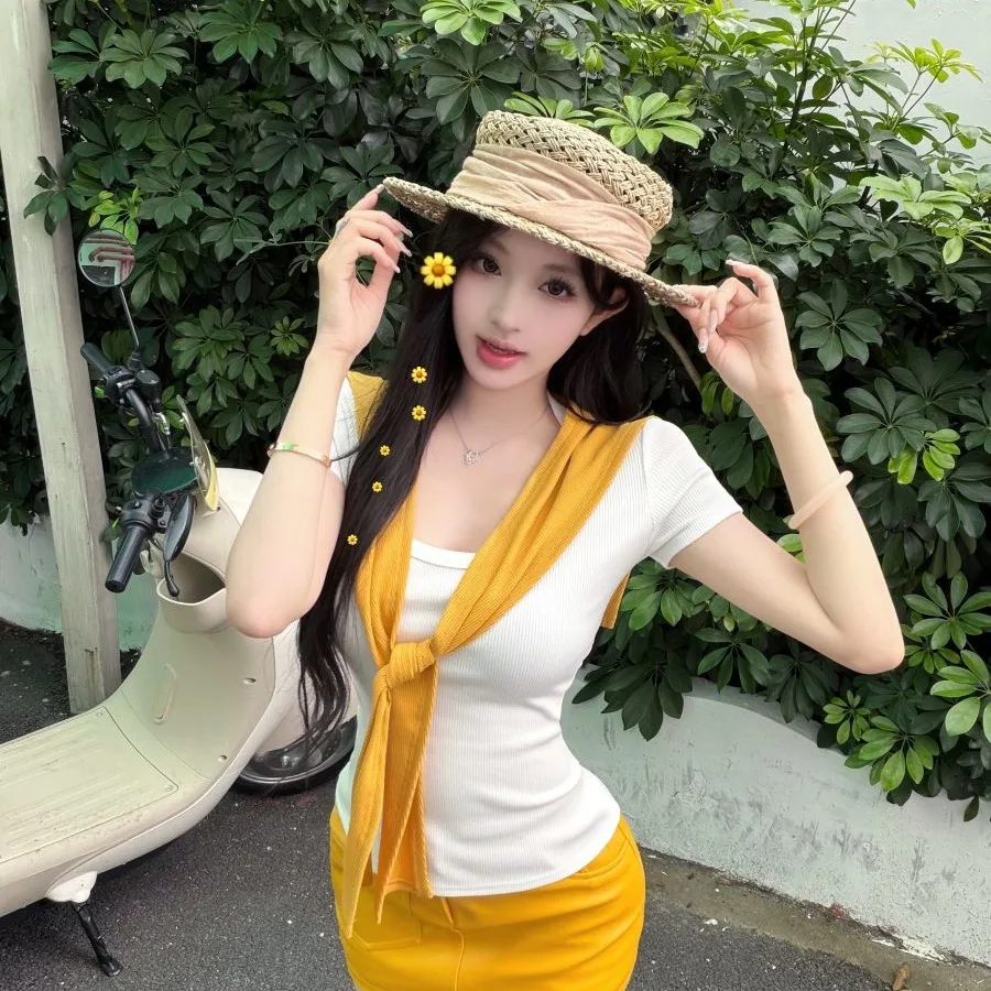 

Women's Summer Casual Bright Surface Leather Short Sleeve T-Shirt Set with Shawl Yellow Half-length Skirt Fashionable Slim-fi...