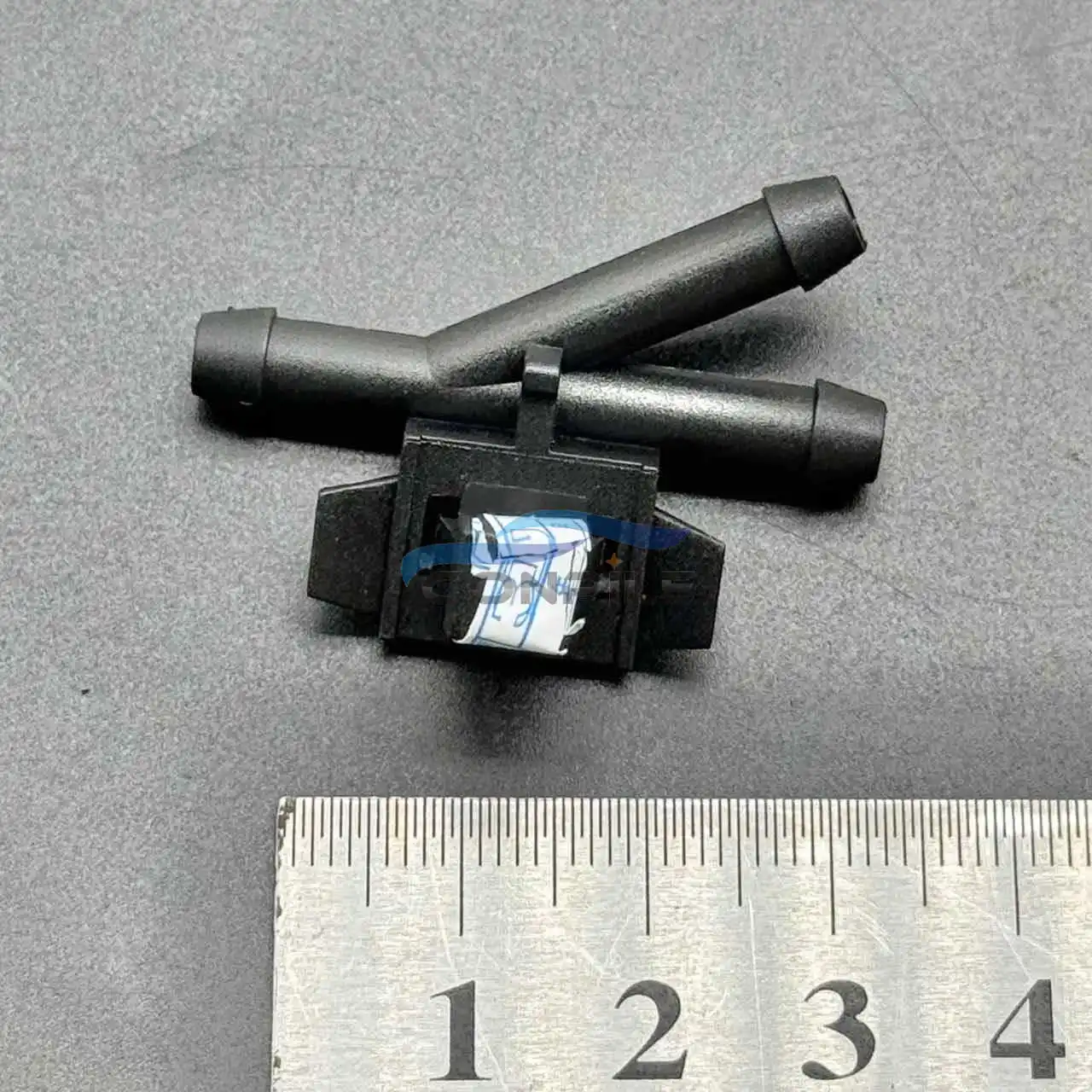 1pc fpr MITSUBISHI  Pajero Sport V93V97V87 Front windshield water spray nozzle three-way pipe buckle