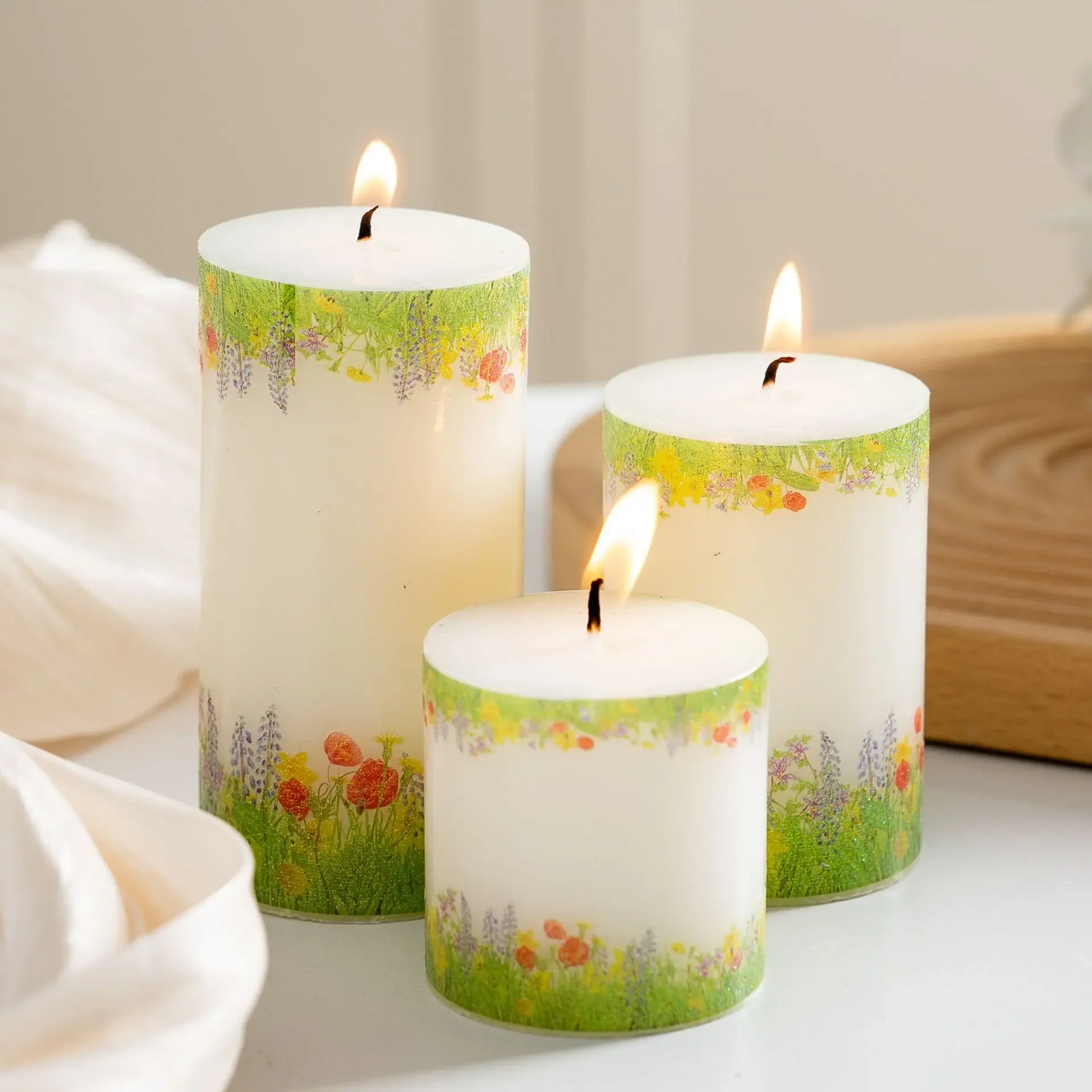 bougie-pilier-a-motif-de-fleurs-sauvages-bougie-pilier-en-cire-florale-decoration-d'ambiance-pour-mariage-table-maison-ornement