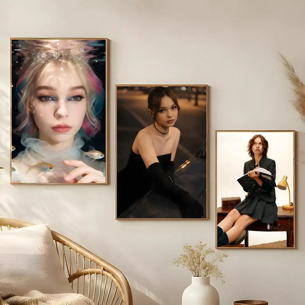 Actress Emma Myers Poster Poster Self-adhesive Art Waterproof Paper Sticker Coffee House Bar Room Wall Decor