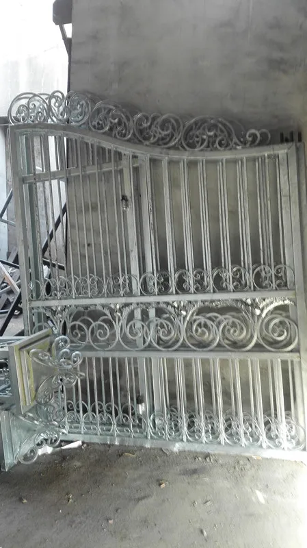 Aluminum Wrought Iron Gates Design For Garden