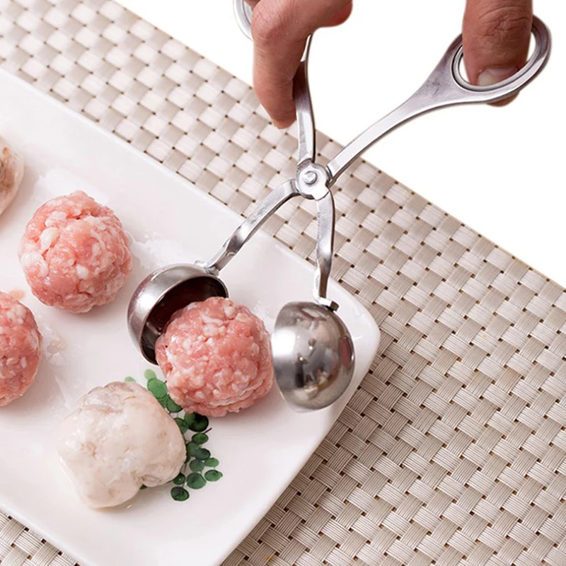 {YY30} 1 Pc Small Meatball Maker Homemade Lean Meatball Tool Geometric Shape Steel Maker Barbecue Hot Pot Bean Curd