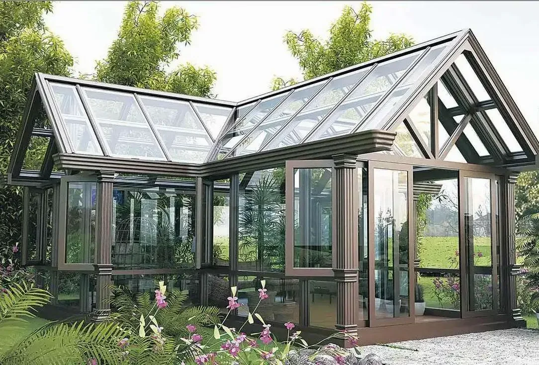 Customized Aluminum Sunroom for Outdoor Gardens Courtyards Hotels Villas with Slant Polygon Roof for Residential Use