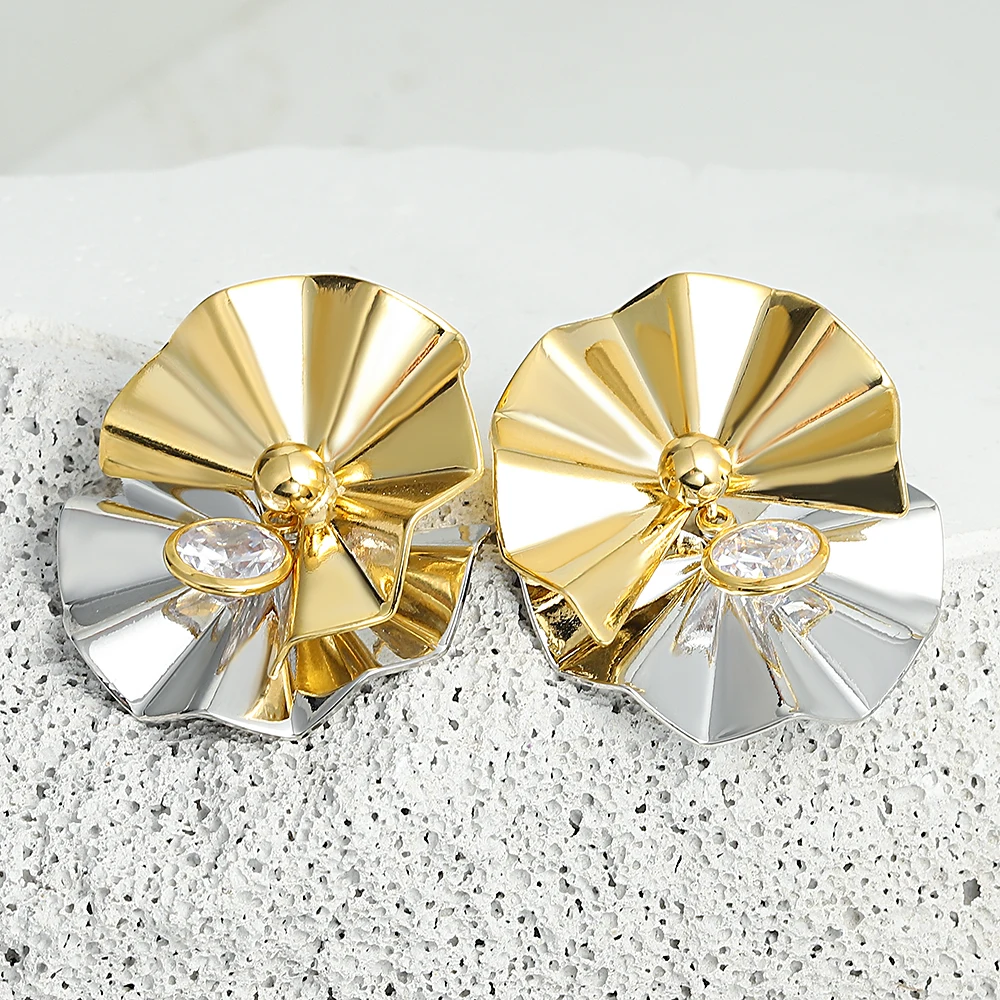 Freetry Fashion Two Tone Flower Drop Earrings for Women Luxury Gold Plated Geometric Copper Earrings Charming Jewelry Gift