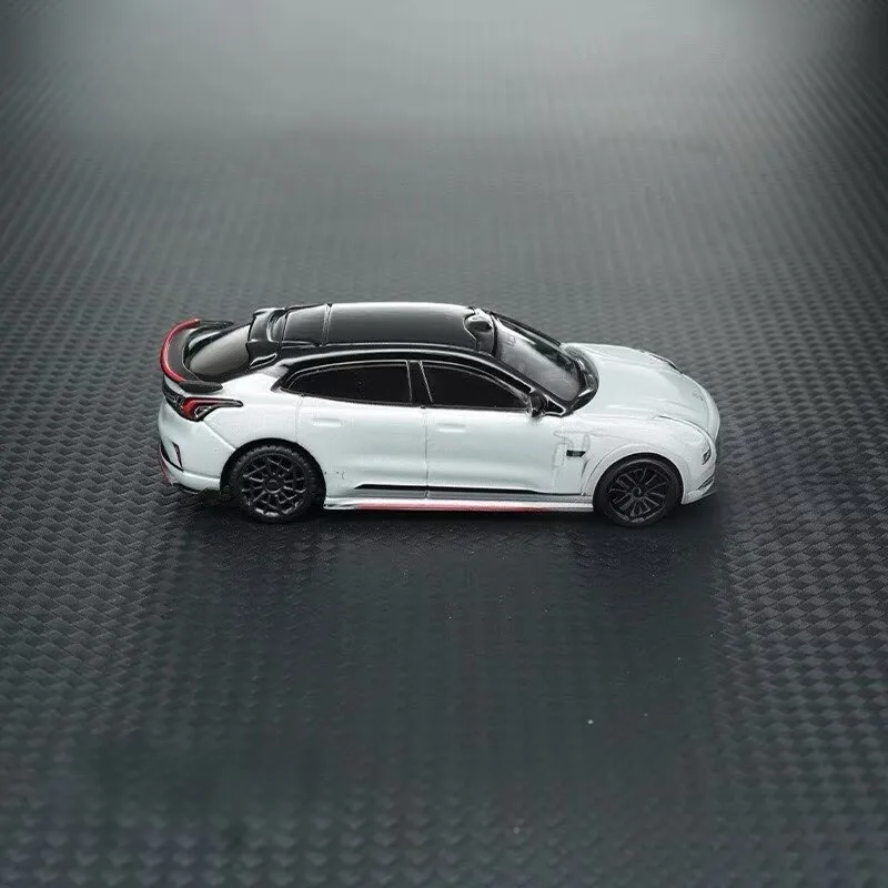 Bburago 1:64 ZEEKR 001 FR Stazione in lega Carro Modello di auto sportiva Fonde sotto pressione Metallo Veicoli a nuova energia Modello di auto Simulazione Regalo per bambini