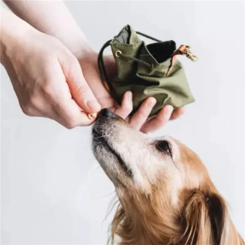 Bolsa de almacenamiento de comida para perros, bolsa de aperitivos portátil para entrenamiento de mascotas, resistente al agua y antipérdida