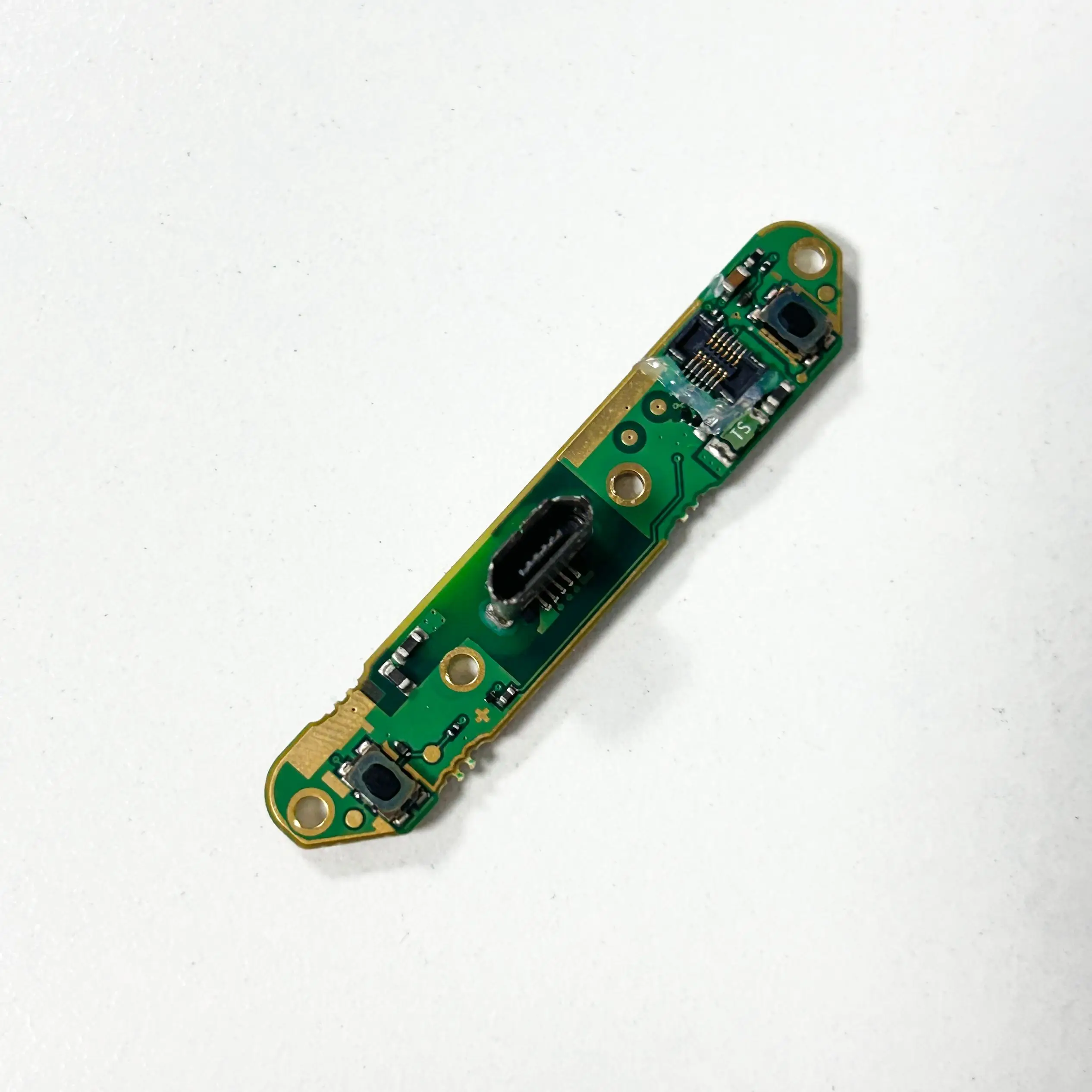 

Garmin Edge 1030 Charging Port Micro SD USB Connector Component Repairment And Replacement
