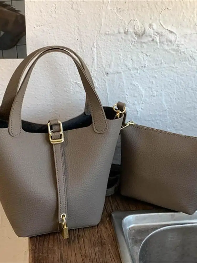Elegant Versatile Women's Bucket Handbag Stylish Work Bag Simple Design Canvas Tote Bag Fashionable Shoulder Bag for Young Women