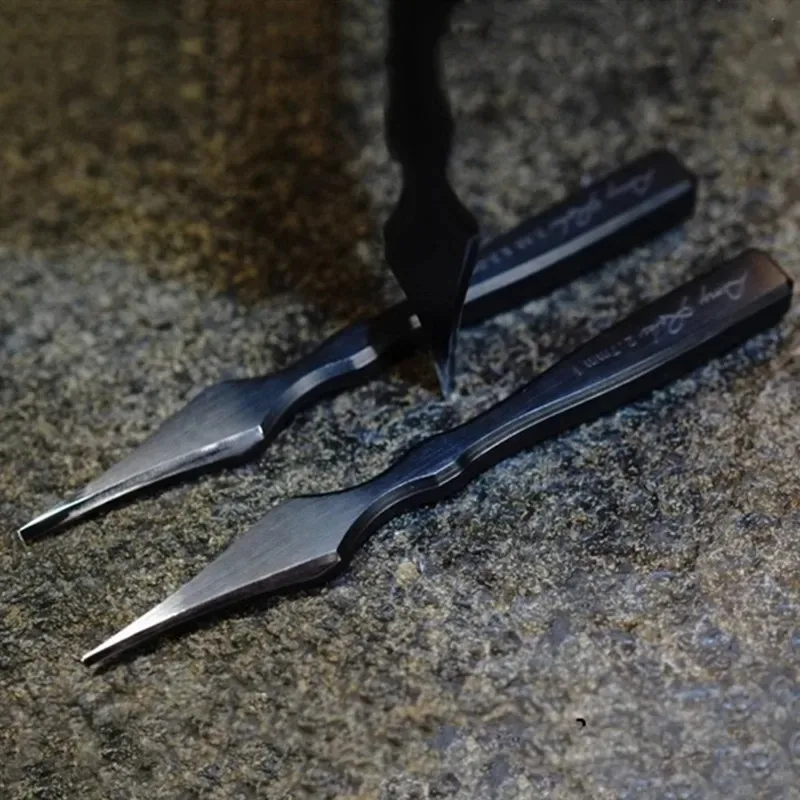 

Инструмент для пробивания кожи AMY ROKE — зубчатый пробойник (французский стиль), 2.7/3.0/3.38/3.85 мм, шестигранный, из легированной стали