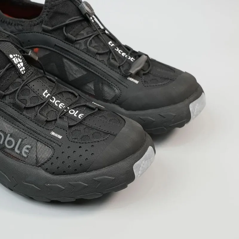 Original Brand Comfortable Breath Mountain Climbing Shoe Summer Outdoor Hiking Shoe Unisex Anti Slip Trekking Wade Sneakers