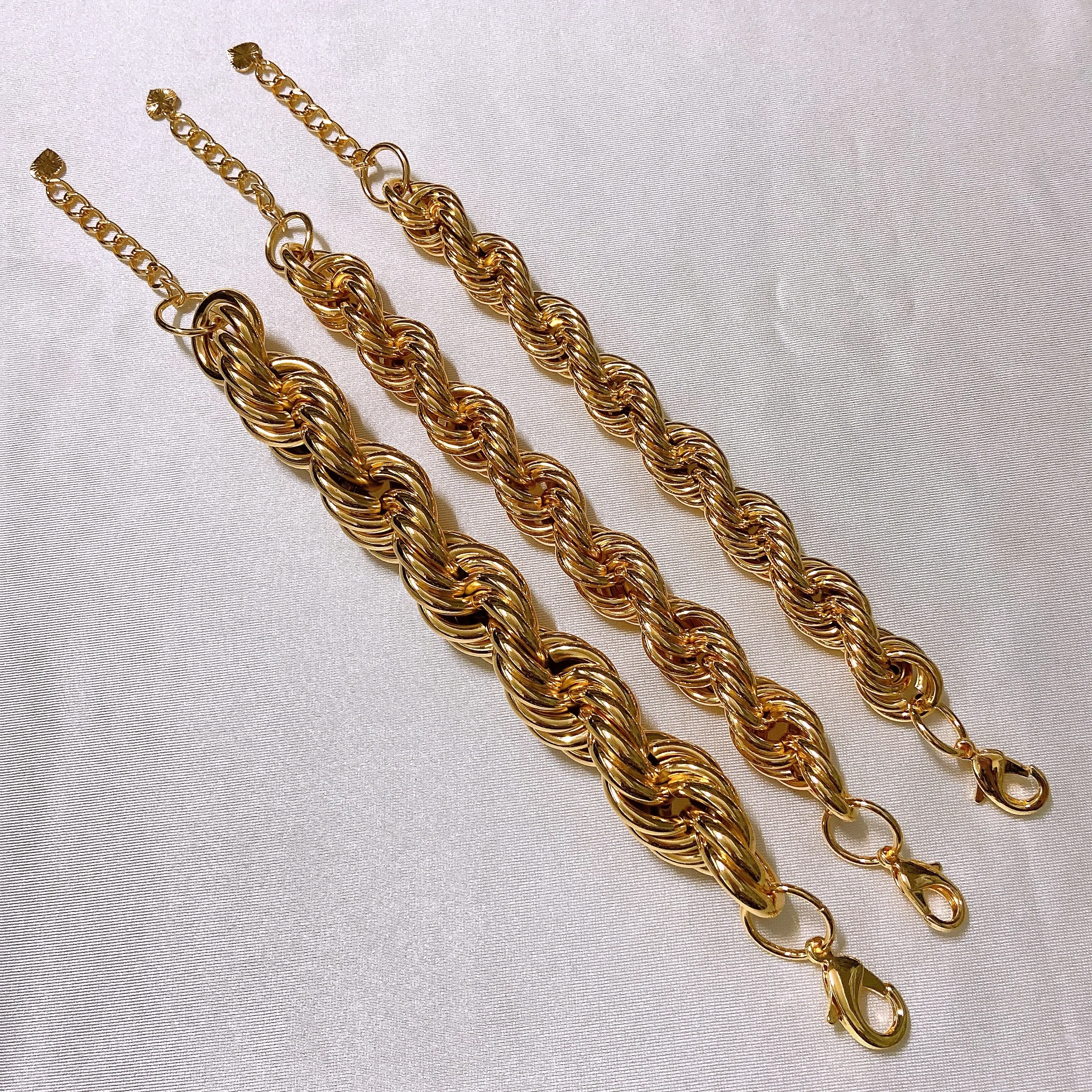 Classic Bracelets for Women Trend Gold Plated Stainless Steel Cuban Chain Bracelet Trendy Woman Gifts Jewelry With Extender YLL