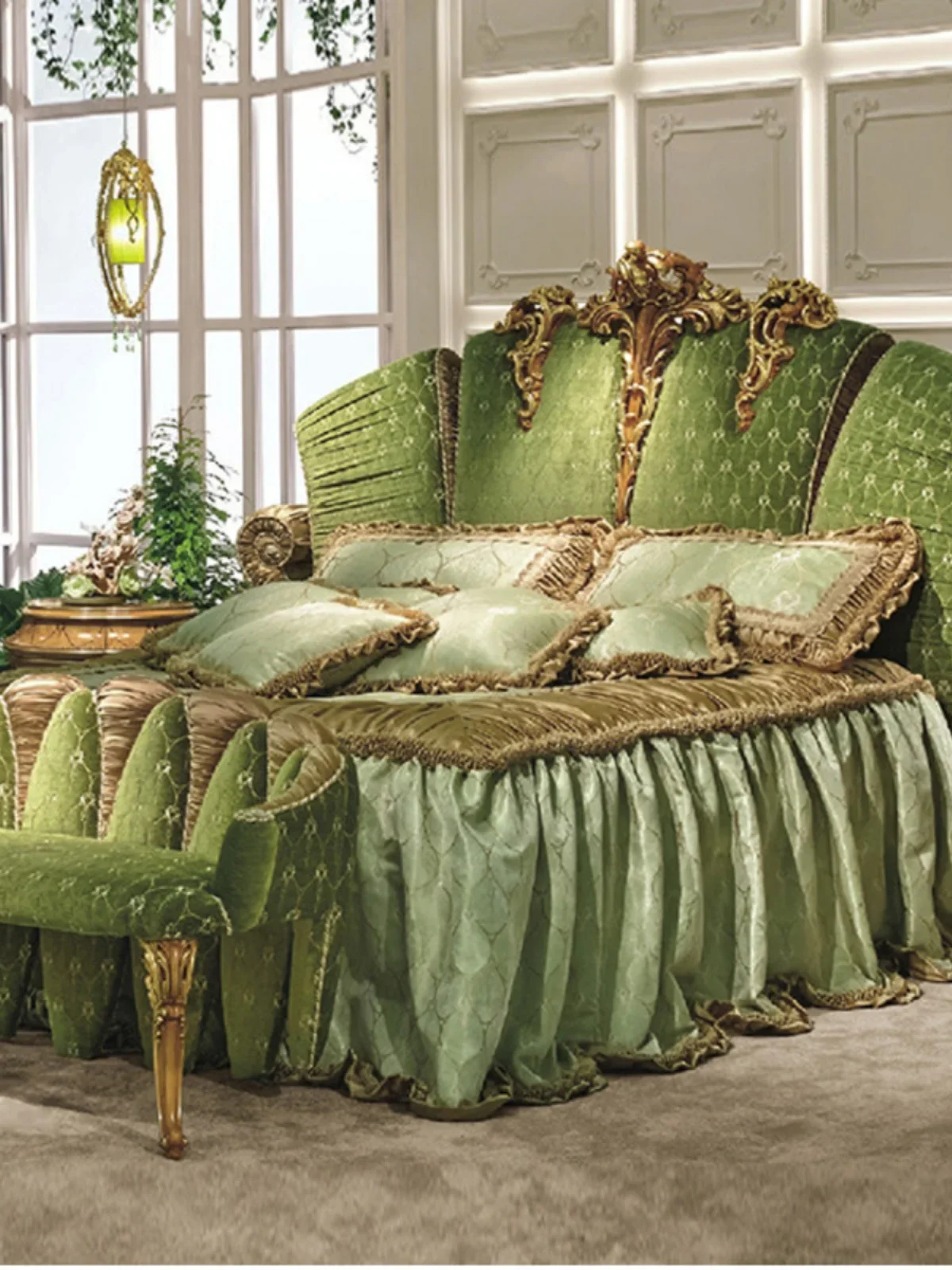 Master bedroom princess bed, French hand-carved