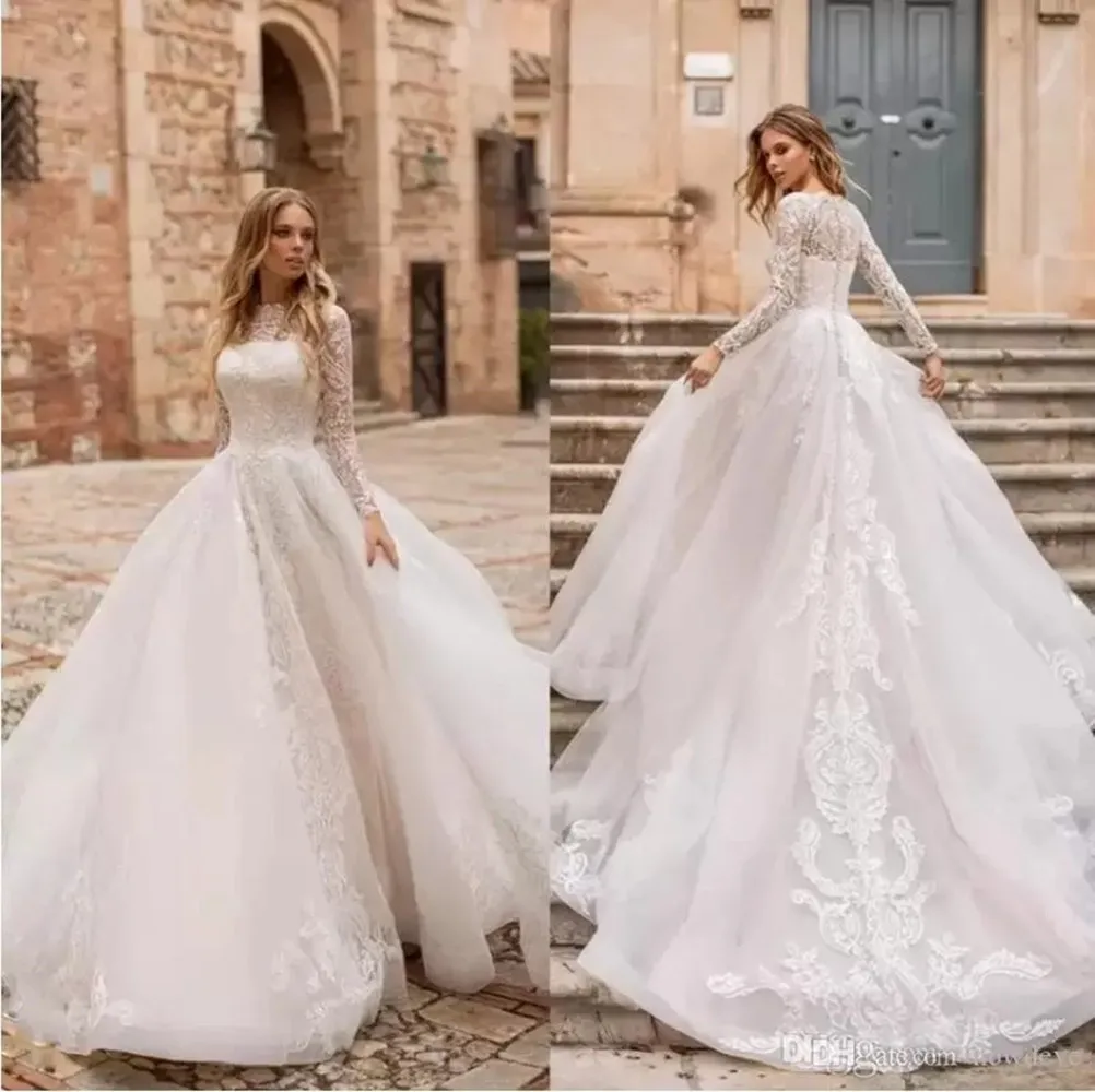 Graceful A-Line Wedding Dresses High Collar Appliqued Bridal Gowns Long Sleeve Court Train Plus Size Wedding Dress Custom Made