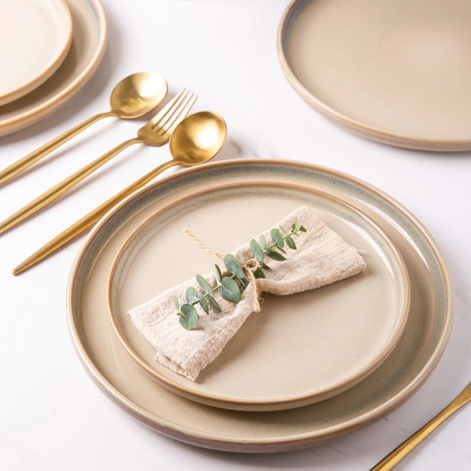 مجموعة أدوات مائدة سيراميك مجموعة أواني طعام من الخزف الحجري المستدير الممتاز أطباق وأطباق سيراميك مزججة تفاعلية لسطح الطاولة الحديثة #4