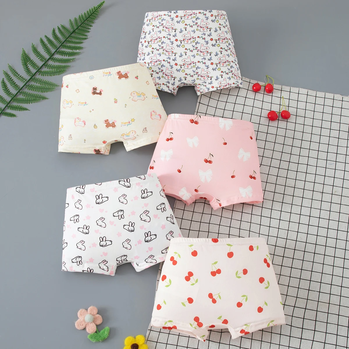5-piece Set Of Cute And Sweet Underwear For Girls In All Seasons Comfortable Boxer Shorts With Bow Print As The Base Home Shorts