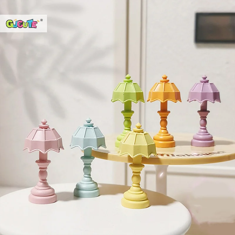 1Pcs Candy Colored Lighting Simulation Mini Table Lamp Ornament Doll House Lamps Decor Accessories Dollhouse Miniature Toy Model