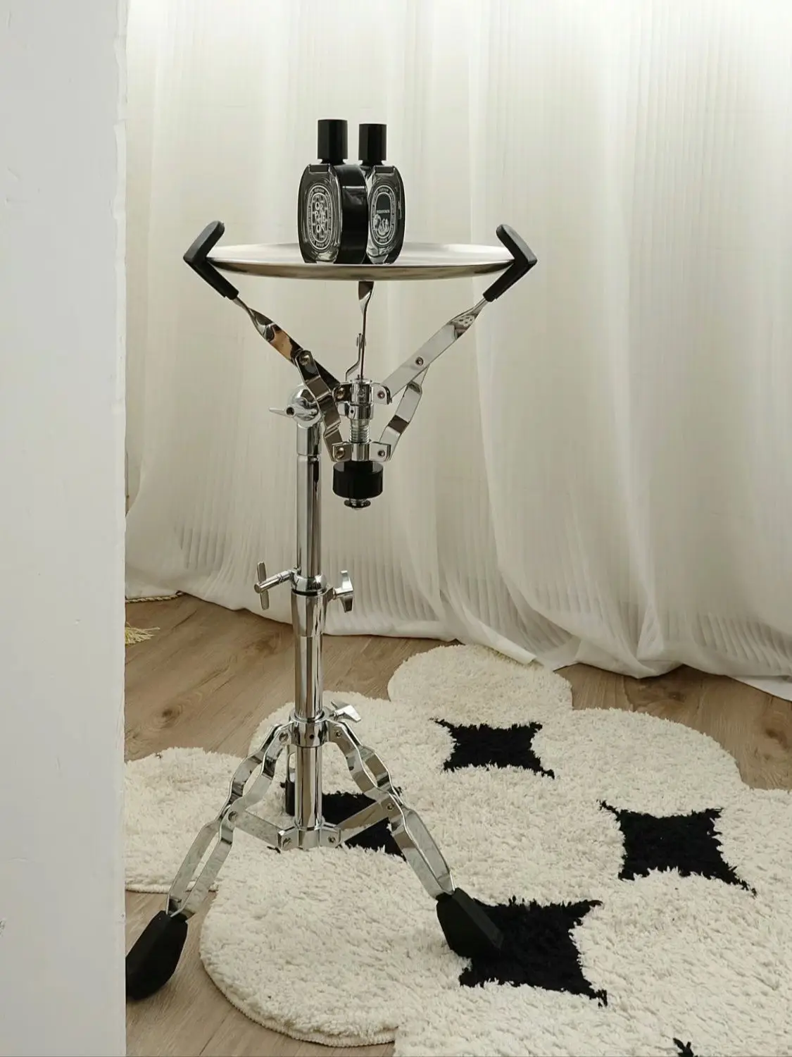 

Интернет-знаменитости, гостиная, регулируемый журнальный столик из нержавеющей стали, простой круглый настольный светильник, роскошный креативный угловой столик