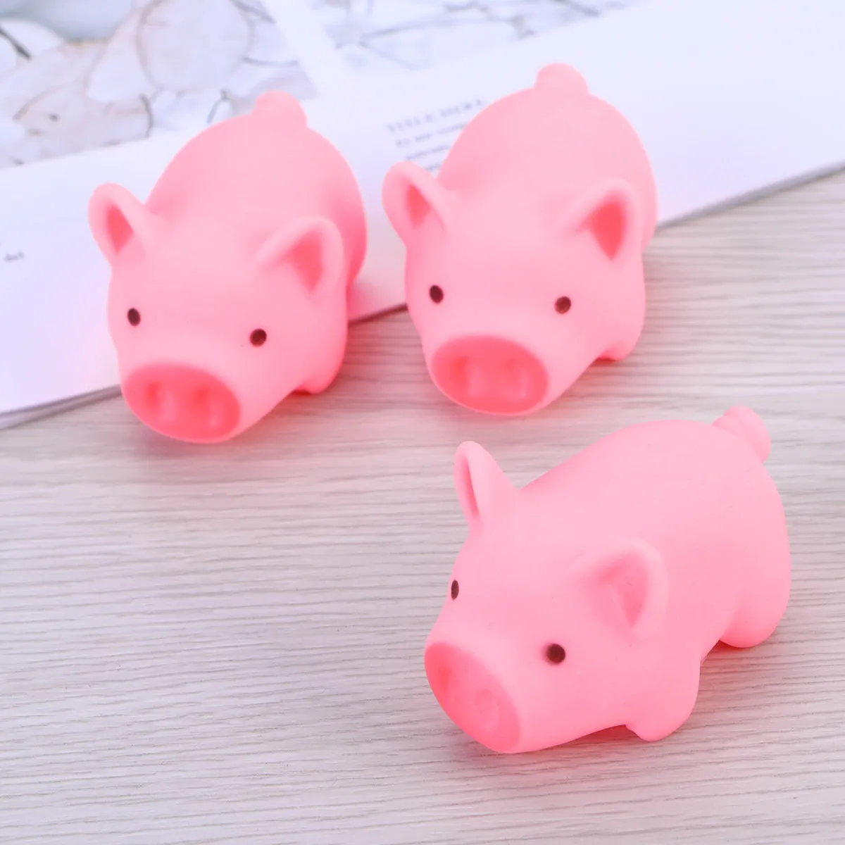 10Pcs Squeaky Rubber Pig Bath Safe Kids Baby Swimming Fun Mini Pig Bathtime Gift Lovely Cartoon Kids Play Bath Toys for Toddlers