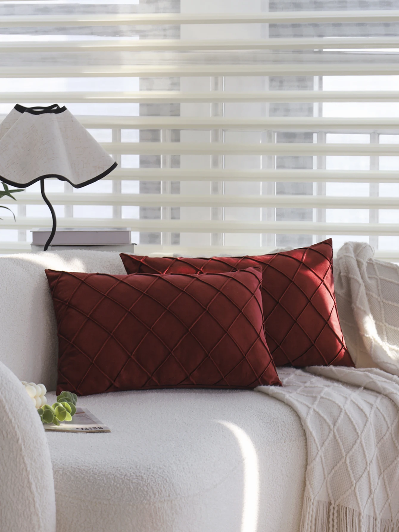 

30x50cm Grand Festival Red Pillowcase, Red Pleated Cushion Cover Decorative Sofa Pillowcase for living Room Home Decoration