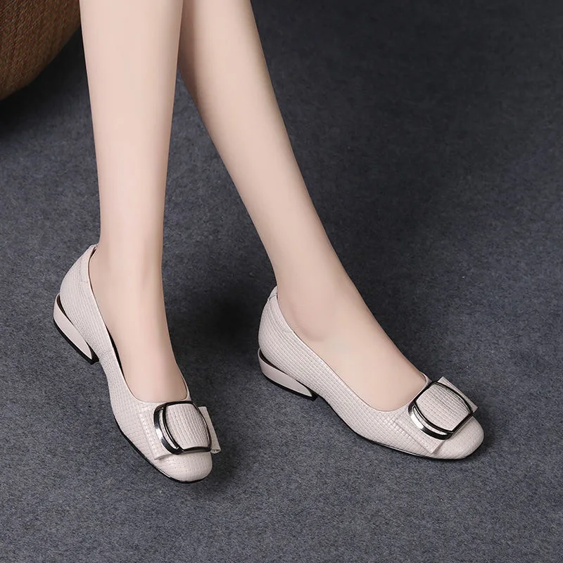 2023 trend New Leather Shoes for Woman Low Heels Office Dress Shoes High Quality Comfortable Summer elegant Ladies Shoes loafers