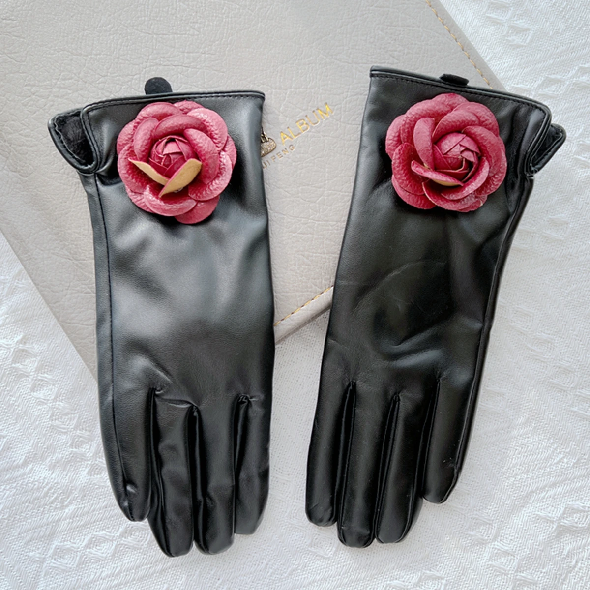 Brand Flower Women\' PU Leather Gloves Winter Warm Plus Velvet Thicken Full Finger Outdoor Riding Touch Screen Driving Mittens