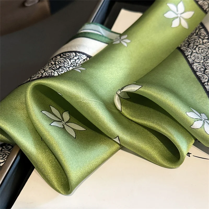 100% bufanda de seda Bandana bufandas cuadradas para mujer pañuelo envolvente seda de morera verde moda de primavera diadema Hijab de lujo de alta calidad