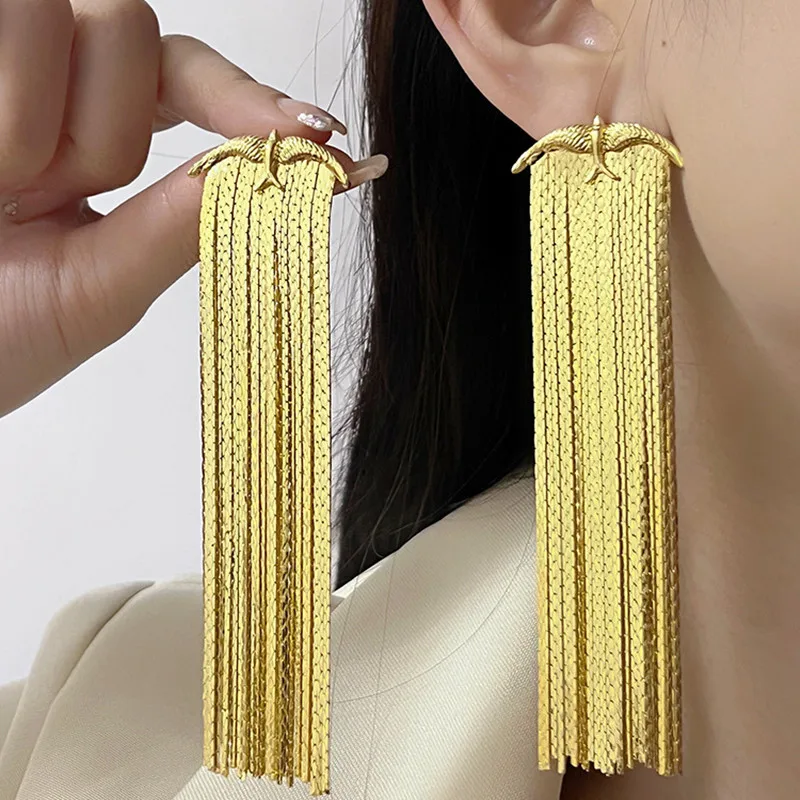 New bird fringe long exaggerated party earrings niche design sense banquet wedding senior sparkle stud earrings