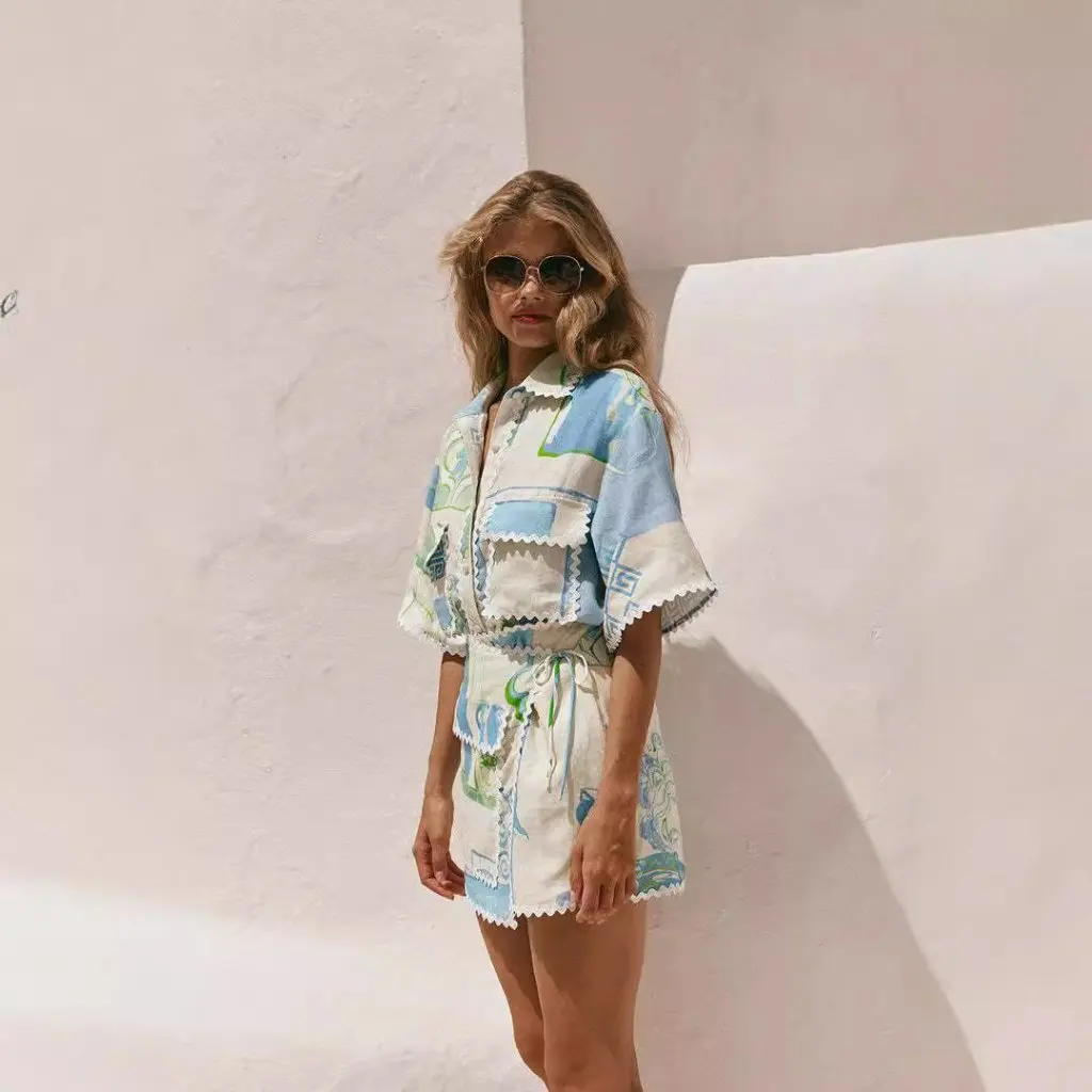 

New Women's Fashion Suit Lace Print Independent Station Set European And United States Style Clothing