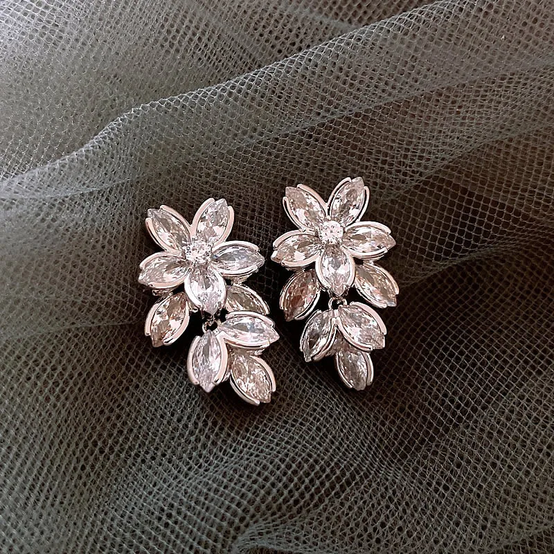 أقراط كورية من الكريستال على شكل زهرة للنساء ، زركون لامع ، هندسية ، مزاجية ، مجوهرات حفلات الزفاف ، أزياء أنيقة #6