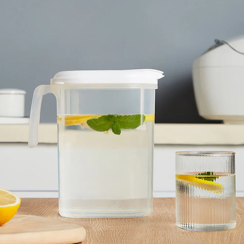 1.8L Carafes مزيج المشروبات إبريق ماء خالي من مادة BPA صديقة للبيئة إبريق بلاستيكي مع غطاء مقاوم للانسكاب مع مقبض لعصير الليمون الساخن/البارد