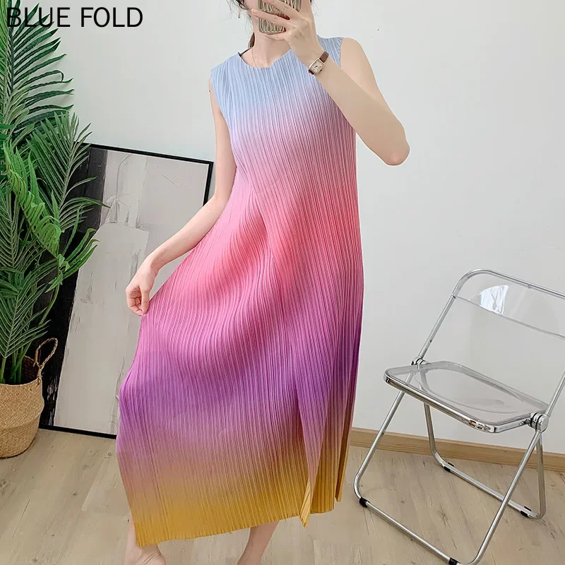 MIYAKE PLEATS Summer Gradient Pleated England Atmosphere Commuting Gradient Printing and Dyeing Slim Women's Dress Elegant Robe