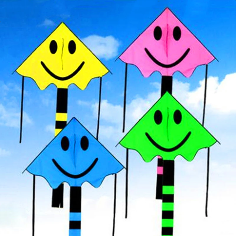 ว่าวหน้ายิ้ม ว่าวเด็ก ของเล่นว่าวแบบมีรอก ว่าวบินกลางแจ้ง ว่าวไนลอนริปสต็อป ว่าวปีกบิน สายร้อยว่าว ของเล่นว่าวการ์ตูน ว่าวรูปงู