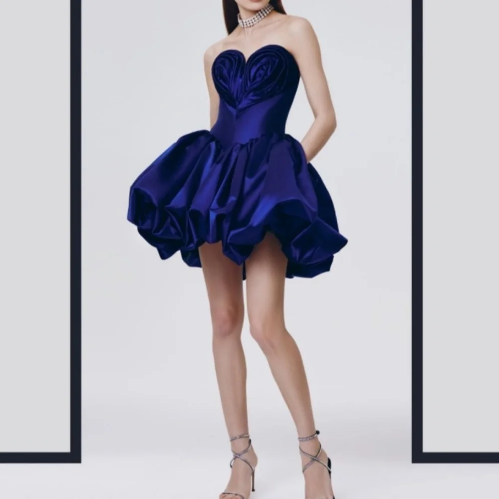 

Customized Modern Style Exquisite Charmeuse Ruched Pleat Ball Gown Sweetheart Mini Dresses Bespoke Occasion Dresses High Quality