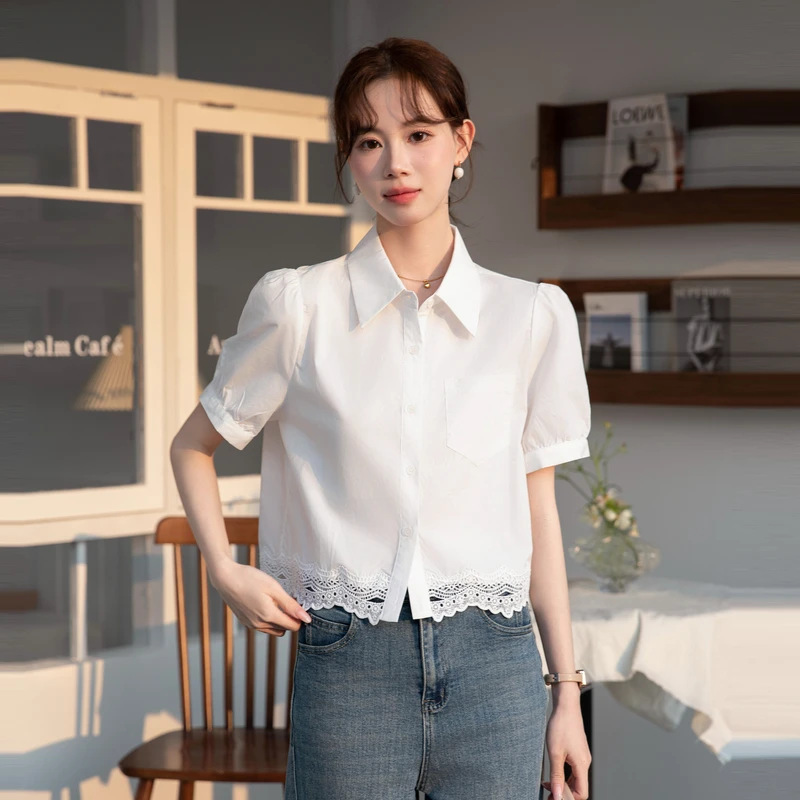 2025 Nieuwe mode elegante Franse stijl kant patchwork kort shirt korte mouw zomer witte blouse kantoor dame basis tops shirt