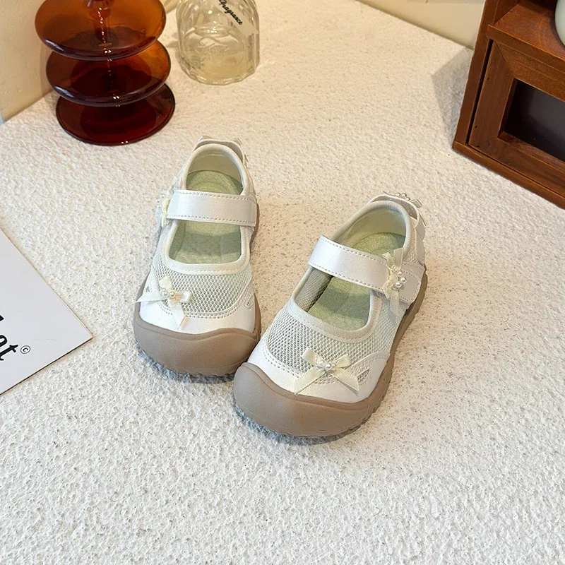 

Girls Flat Shoes with Sweet Bows 2025 New Children Princess Casual Shoes Toes Capped Sweet Kids Sports Shoes Fashion Ins Trendy