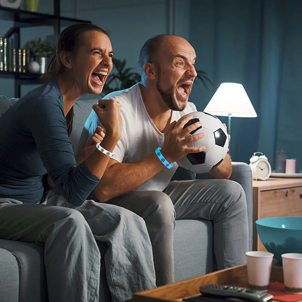 

20pcs Football Silicone Wristbands Set Soft Waterproof For Team Events Vibrant Identification Bands Players Fans