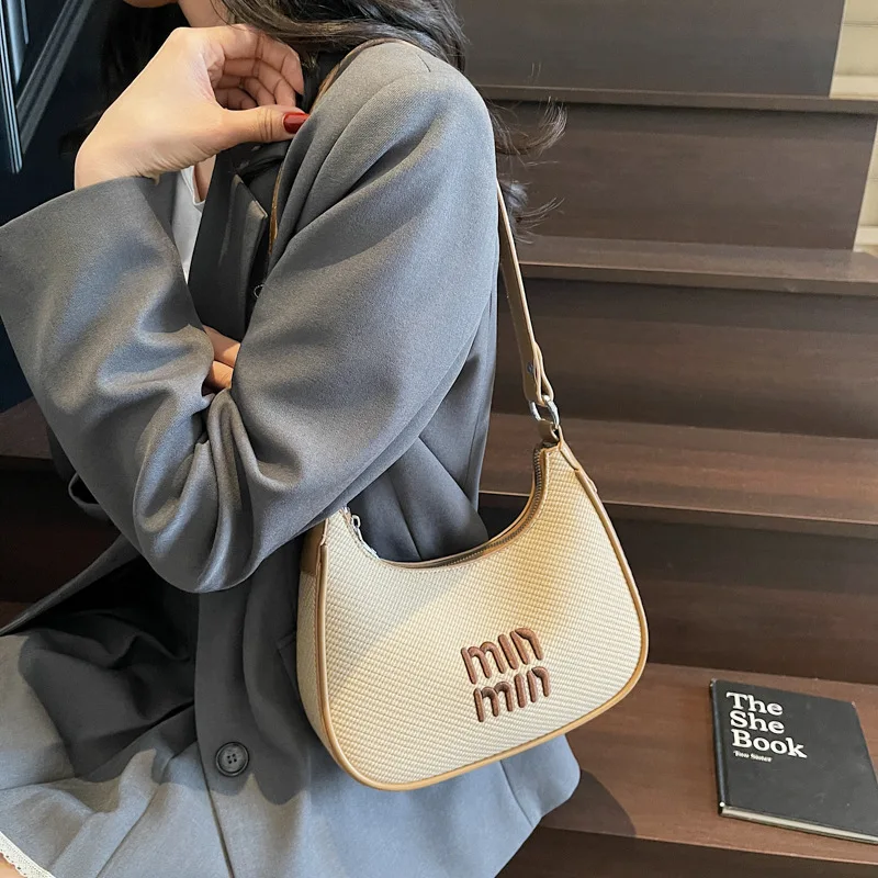 

2025 New Fashion Simple Portable Crescent Bag Women's Korean Version Versatile Shoulder High Texture Crossbody Handbag