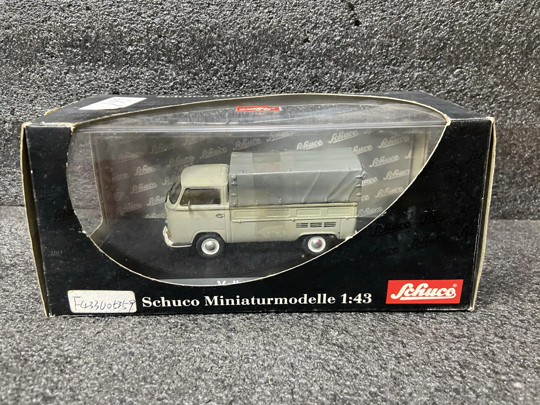 

Diecast Schuco 1/43 Scale Bus VW T2a Van Carrier Alloy Classic Nostalgic Car Model Collectible Toy Gift Display Ornament