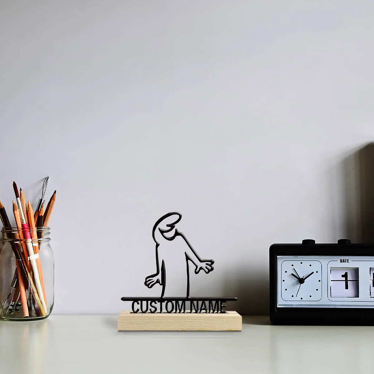 1pc Interesting Metal Desktop Decoration Custom Name Equipped with Wooden Base Decorative Gifts, Metal Statue Ornaments