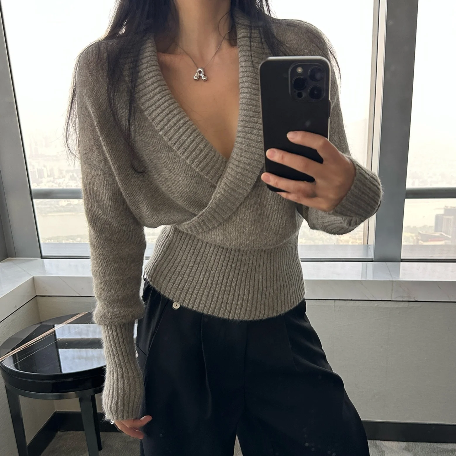 

Women's Chic V-Ne Loose Knitted Sweater Vintage Design Belted Waist Autumn Winter Simple Folded Sve Long Sve Top