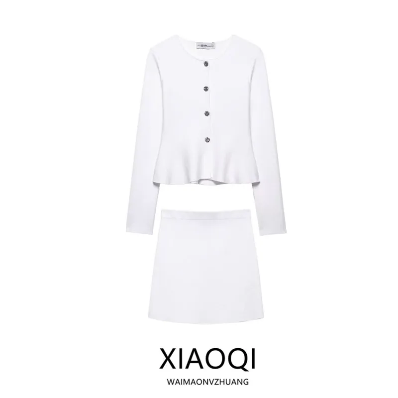 

Spring 2025 Women's Knitted Slim Fit Long Sve round Ne Jaet Skirt Set Faionable Waist-Cinching Ensemble for Ages 25-35