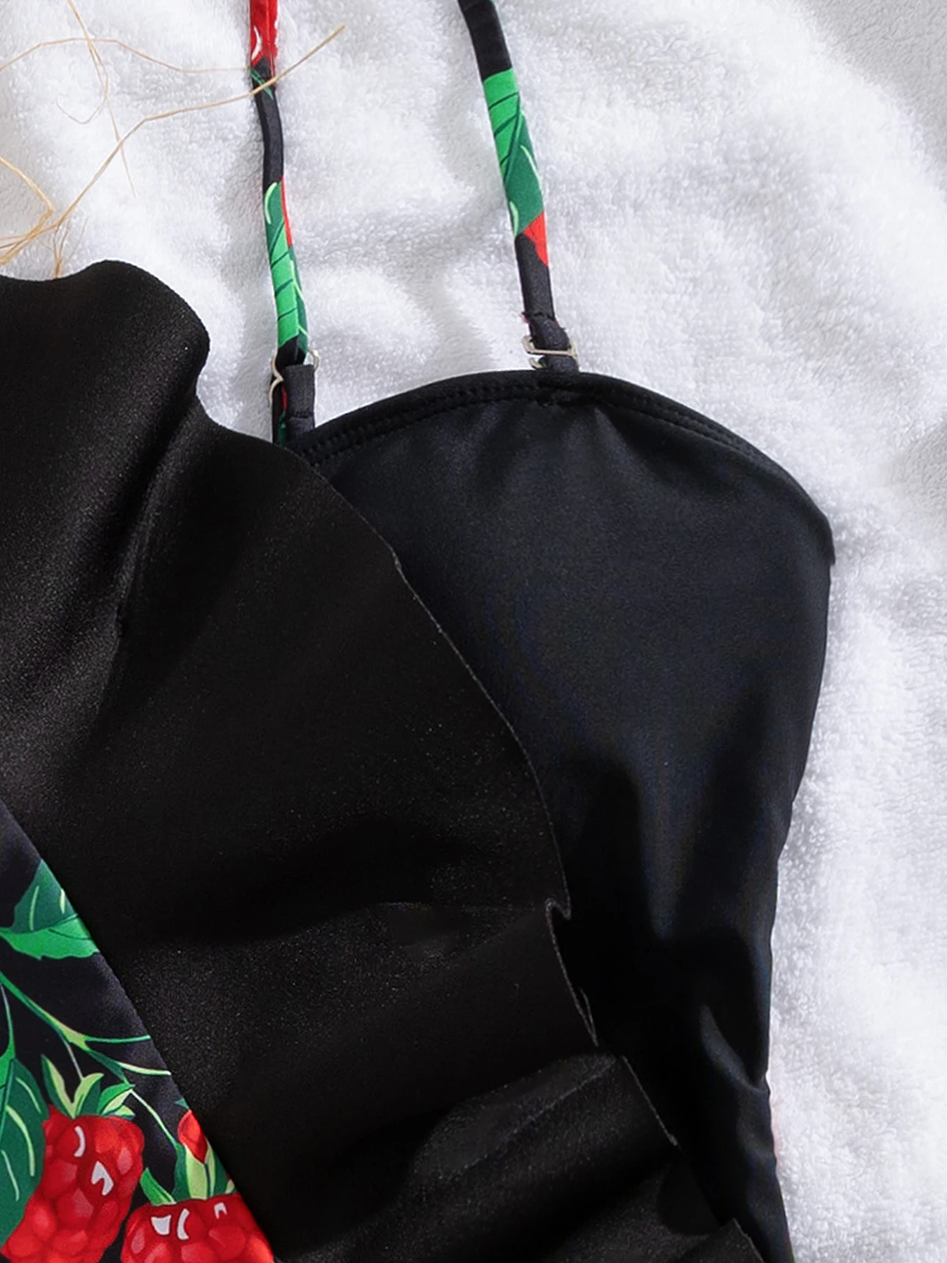 2025 Sexy Cherry Print One-Piece Swimsuit Black Base with Fruit Pattern Perfect for Beach Wear and Pool Parties Summer Beachwear