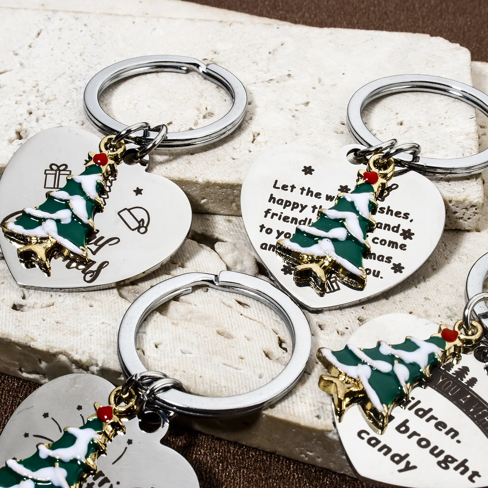 1pc 304 Stainless Steel Christmas Keychain & Keyring Silver Color Heart Christmas Tree Bag Hanging Decoration  6.1cm X 3.3cm
