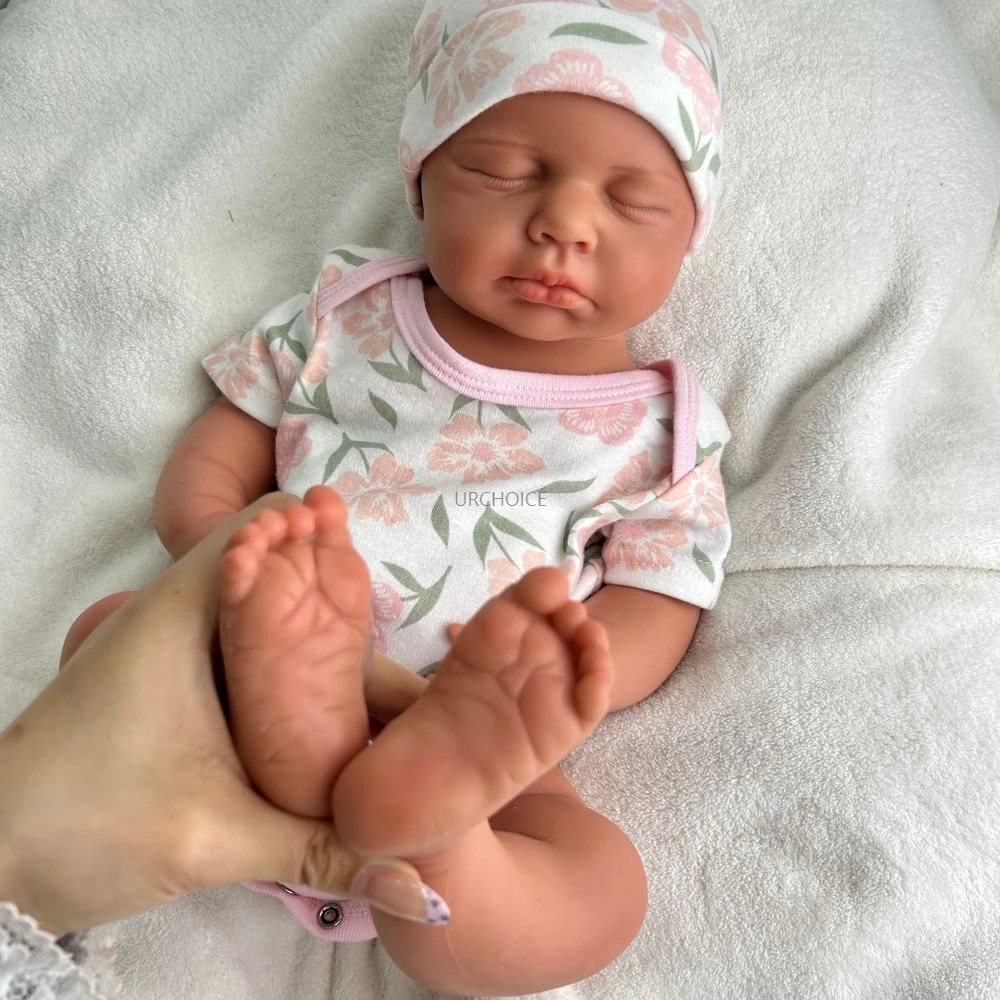 Muñeca recién nacida de 20 pulgadas de silicona renacida niña / niño Loulou realista ponderada para la colección de la práctica de la enfermera